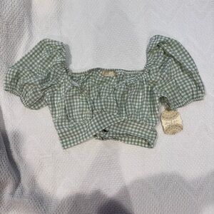 Altar’d State Green Gingham Puff Sleeve Crop Top with tie Size Medium